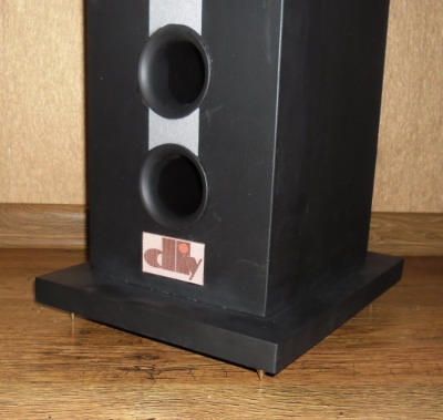 Tunele stratne i logo